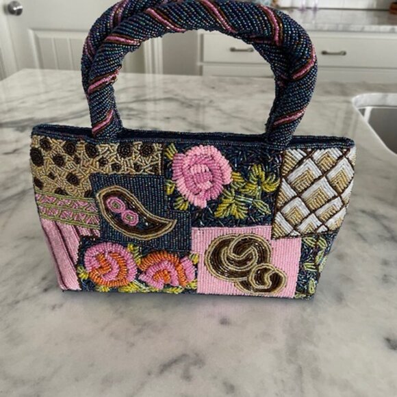 Beaded Purse - Picture 2 of 9